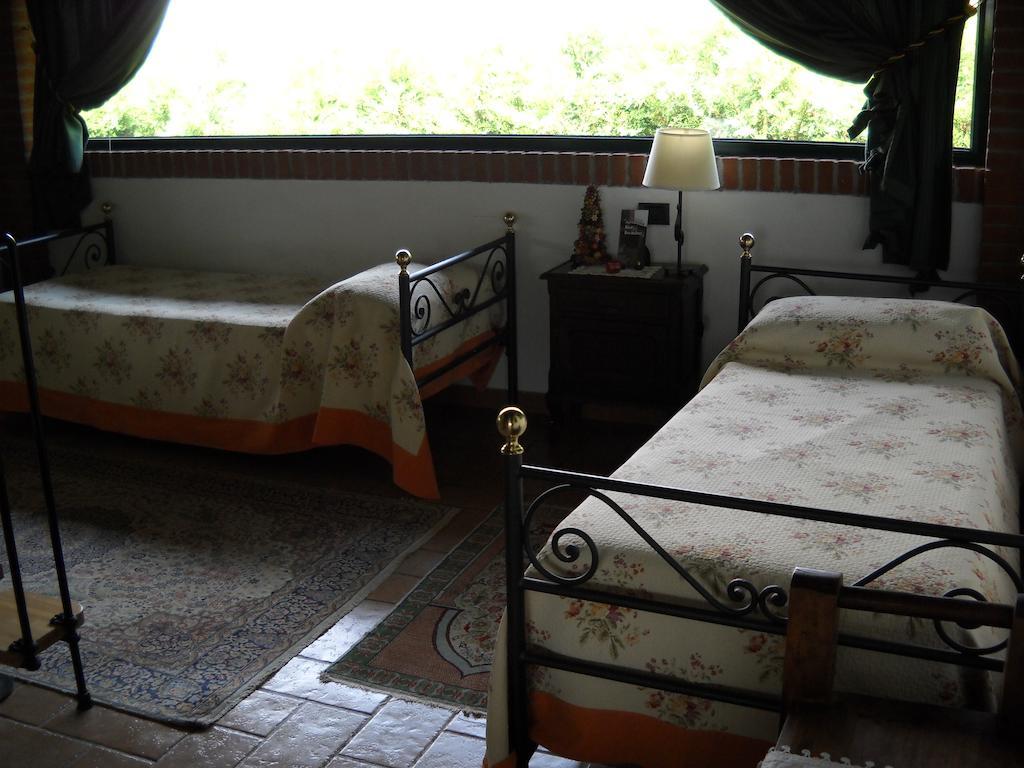 فيلا Borgarelloفي Agriturismo Maiocchi الغرفة الصورة