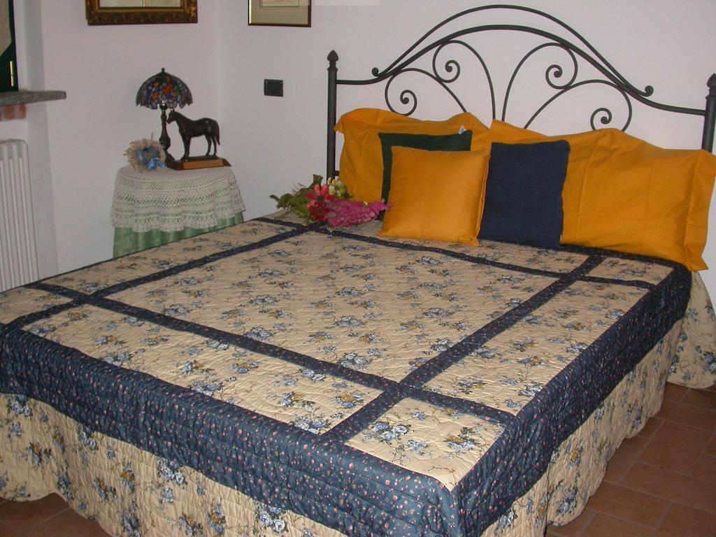 فيلا Borgarelloفي Agriturismo Maiocchi الغرفة الصورة